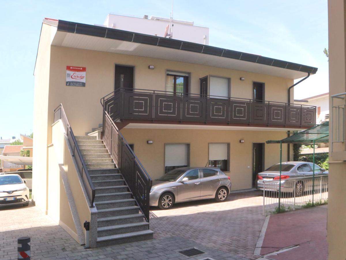 Apartamento Viviana Lignano Sabbiadoro Exterior foto